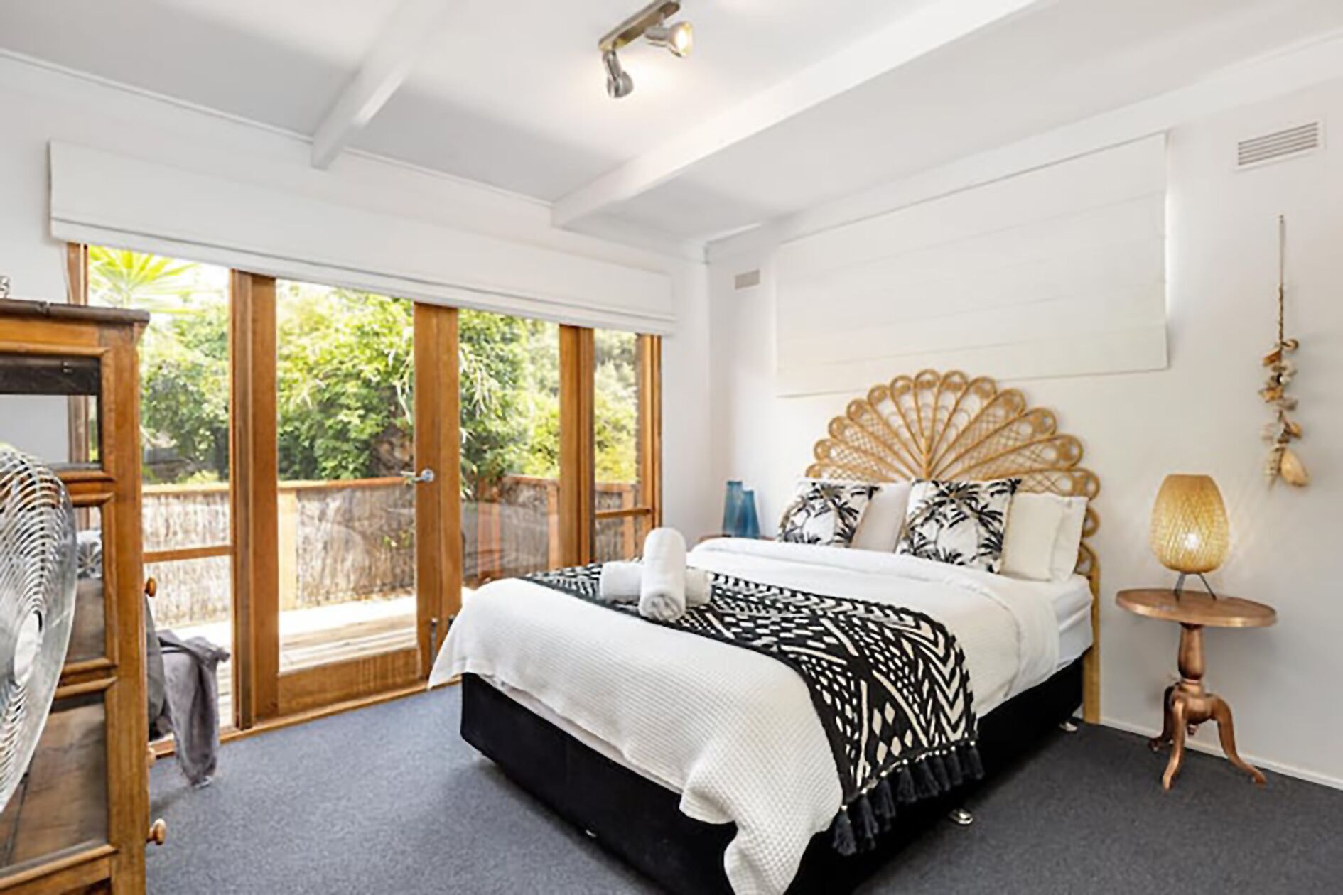 4 chambres, fer et planche à repasser, lit parapluie, Wi-Fi gratuit