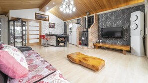 2 bedrooms, free WiFi