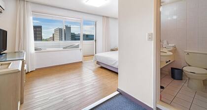 Jeju Honeycrown Hotel