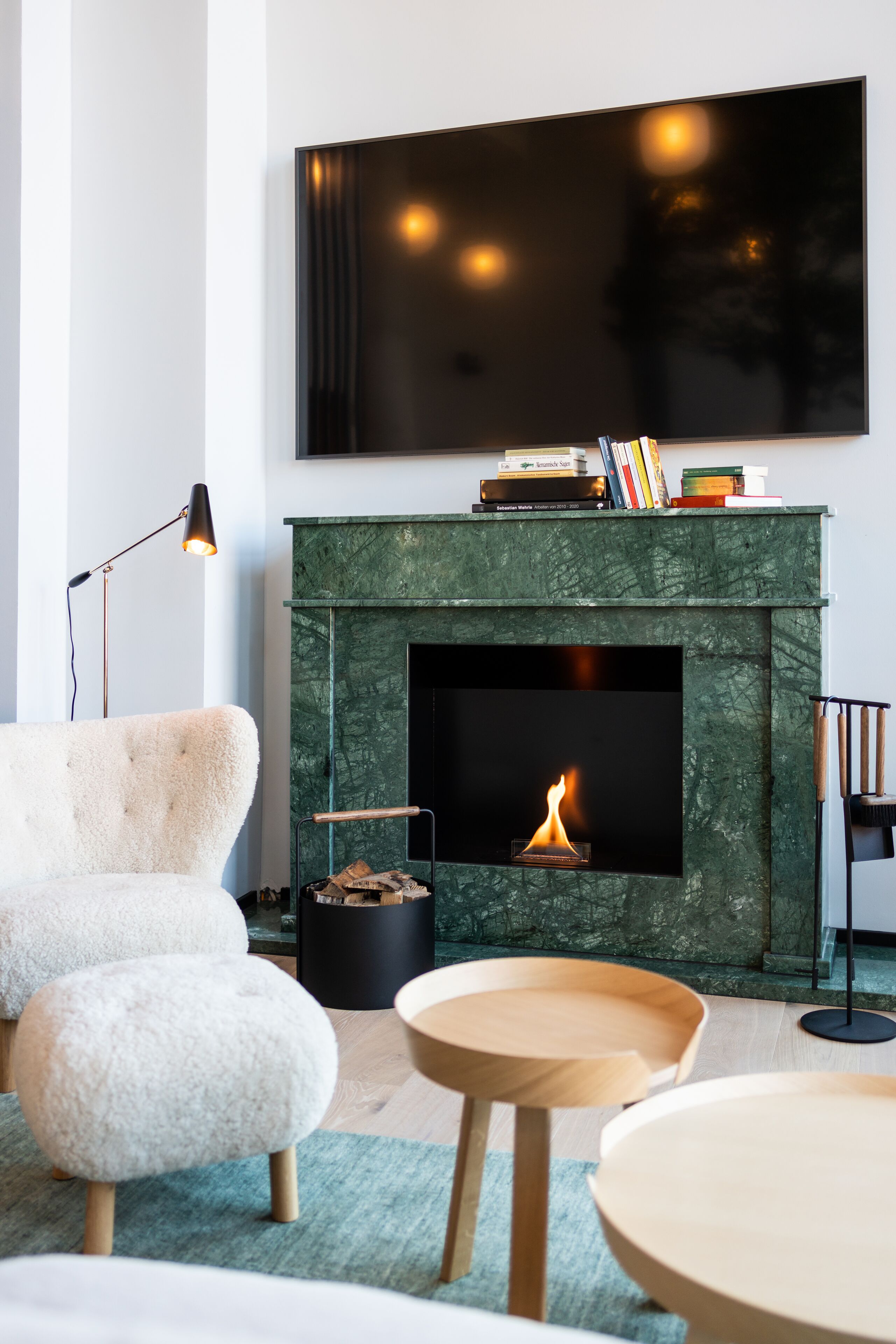 Photo - Black F Tower - Serviced Apartments