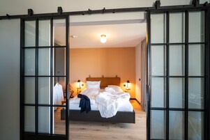 Apartamento familiar | Sábanas de algodón egipcio y ropa de cama de alta calidad