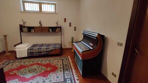 3 habitaciones, wifi gratis y ropa de cama 