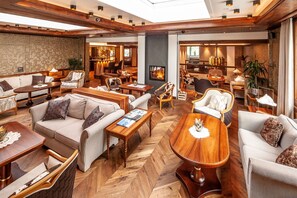 Bar (on property) - Hotel Sonne Zermatt (Zermatt)