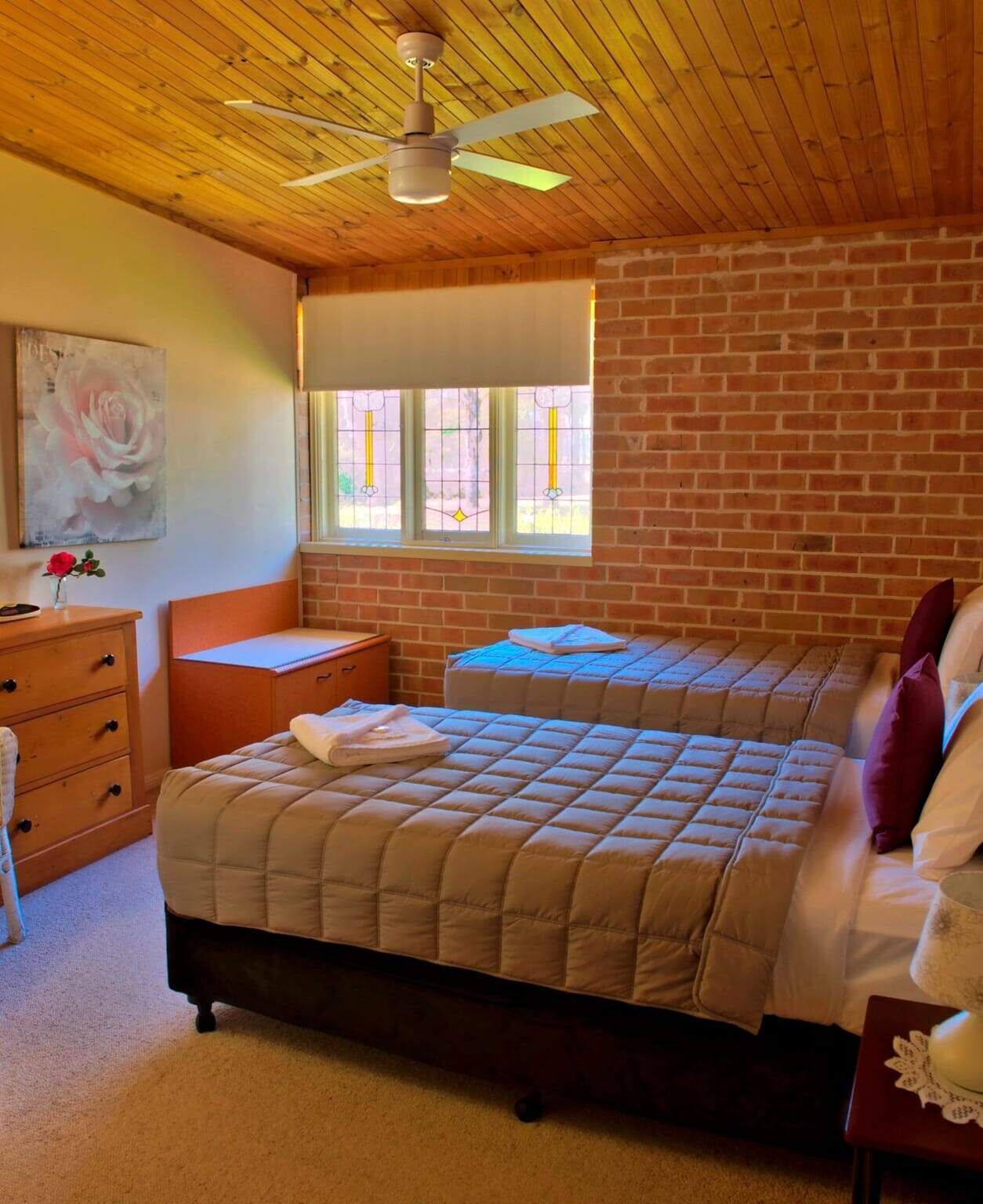 5 bedrooms, desk, iron/ironing board, free WiFi