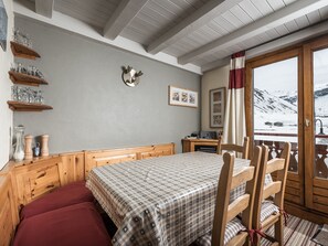 Dining - Renovated Apartment in Tignes le Lac with Balcony and WIFI (Tignes)