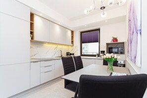 Apartment, 1 Bedroom, Terrace | Private kitchen