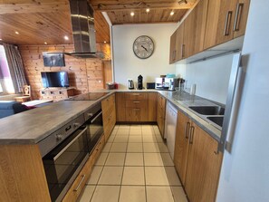 Fridge, microwave, dishwasher, coffee/tea maker