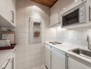 Fridge, microwave, oven, dishwasher - Bright apartment on the slopes with balcony in Tignes (Tignes)