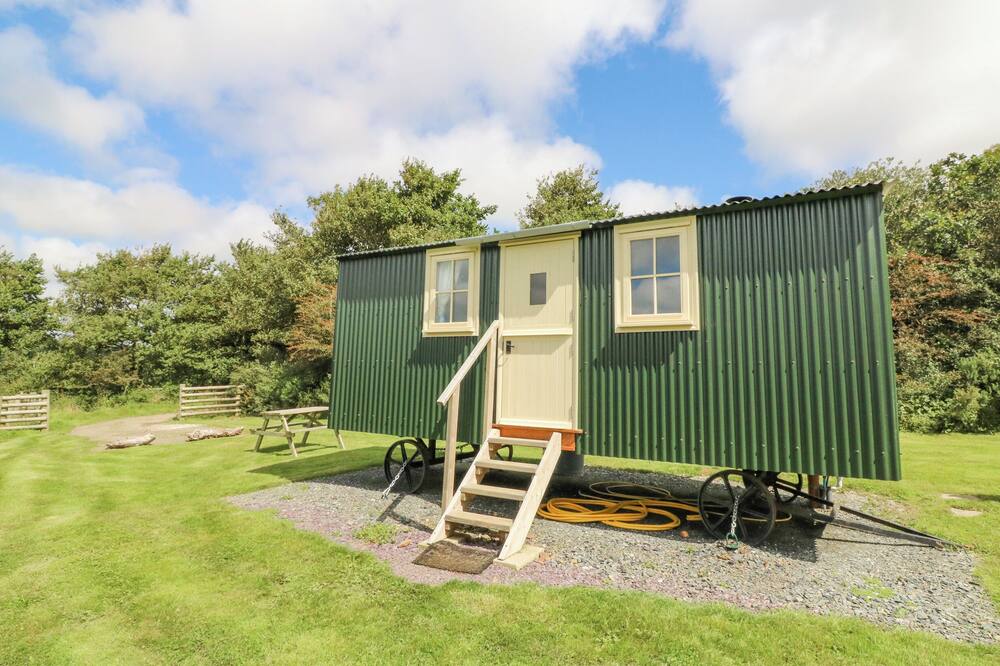 WESTERING SUN, romantic, character holiday cottage in Bude