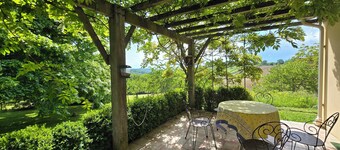 Pech Ferrat, Pleine Campagne sur 1 Ha Arboré, vue sur la Vallée et les Coteaux