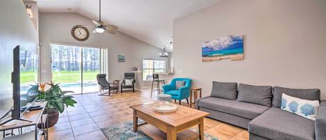 Tv, dvd-spelare och böcker