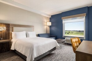 Suite, 1 King Bed with Sofa bed | Desk, soundproofing, free WiFi - Holiday Inn Express Strathroy by IHG (Adelaide Metcalfe)