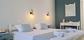 1 bedroom, free WiFi, bed sheets - Kurmulis Studios, Studio with Pool View! (Stalos)