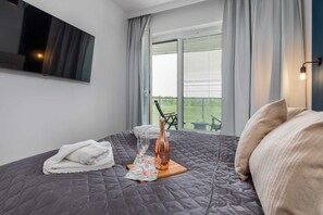 1 bedroom, iron/ironing board, WiFi, bed sheets