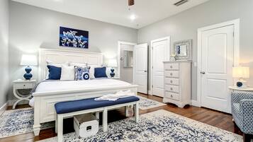 3 habitaciones, escritorio, tabla de planchar con plancha y wifi gratis