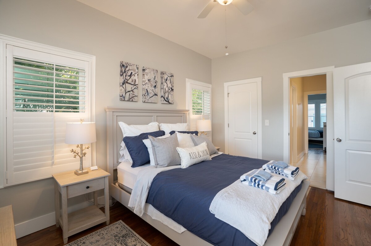 Photo 41 of Exclusive Discount! Paradise In Morning Glory Waterfront Home: Pet Friendly