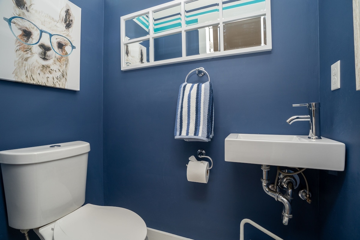 Photo 32 of Exclusive Discount! Paradise In Morning Glory Waterfront Home: Pet Friendly
