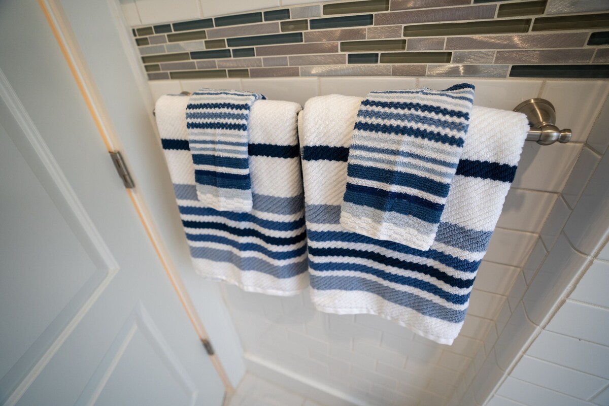 Photo 50 of Exclusive Discount! Paradise In Morning Glory Waterfront Home: Pet Friendly