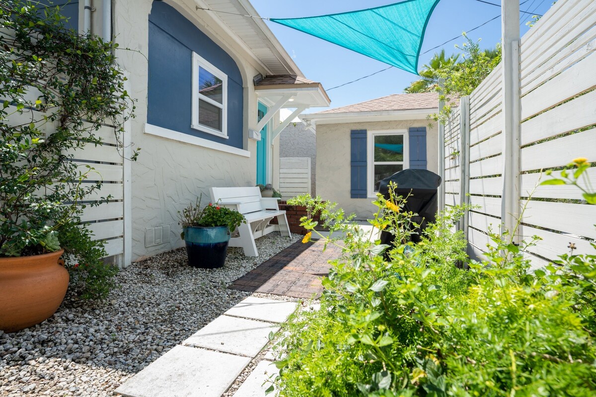 Photo 30 of Exclusive Discount! Paradise In Morning Glory Waterfront Home: Pet Friendly