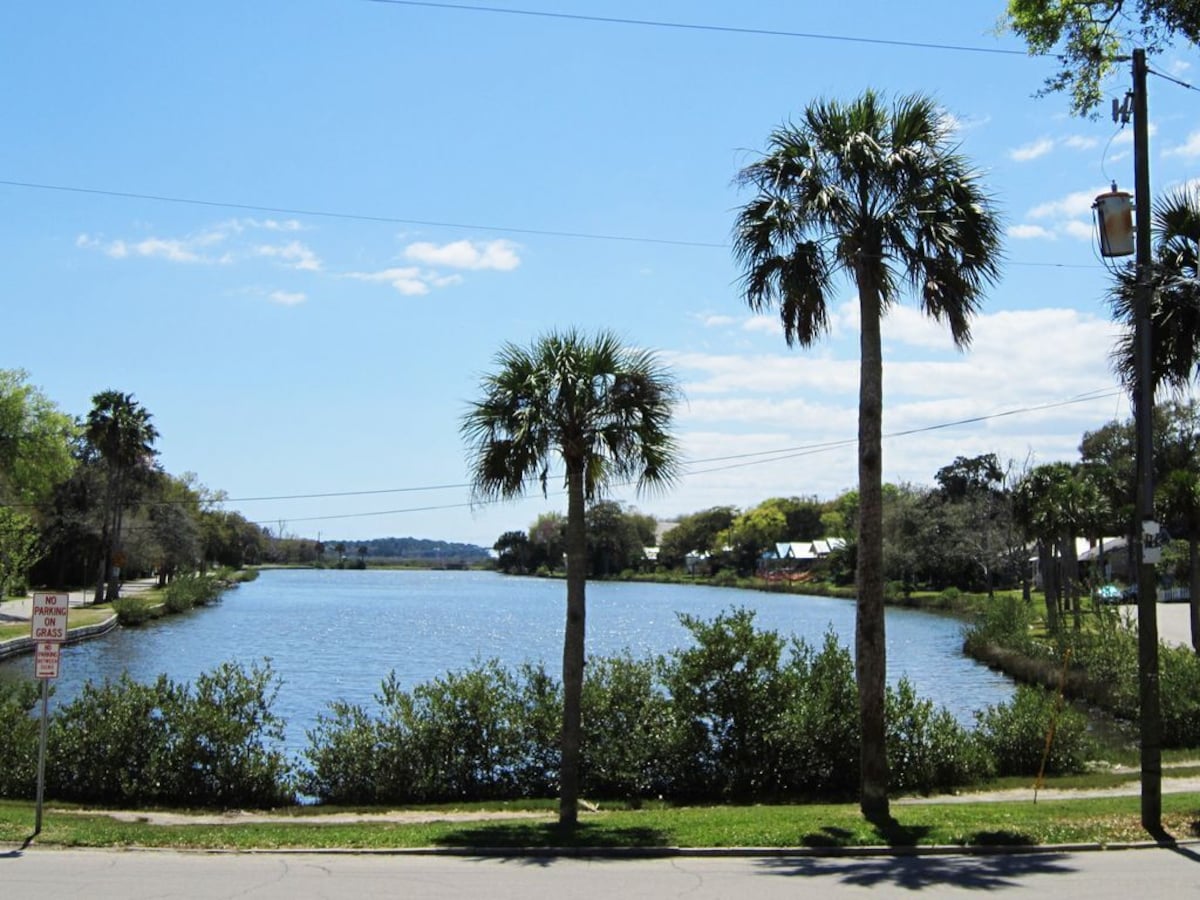 Photo 64 of Exclusive Discount! Paradise In Morning Glory Waterfront Home: Pet Friendly