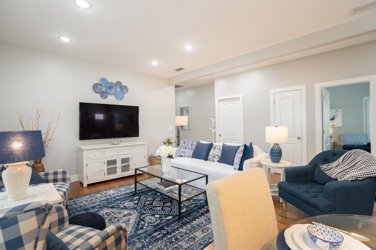 Photo 4 of Exclusive Discount! Paradise In Morning Glory Waterfront Home: Pet Friendly