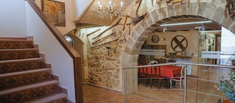 8 Bedroom Cottage in Santa Maria de Dulcis