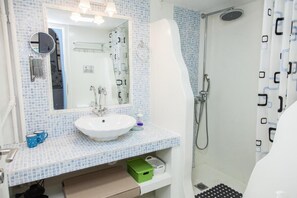 Appartement | Salle de bain | Séchoir à cheveux