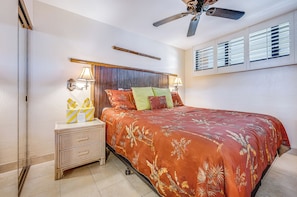 1 bedroom, iron/ironing board, free WiFi, bed sheets - Kihei Surfside #609: Oceanfront Gem with Stunning Views and Comfort (Kihei, Maui)