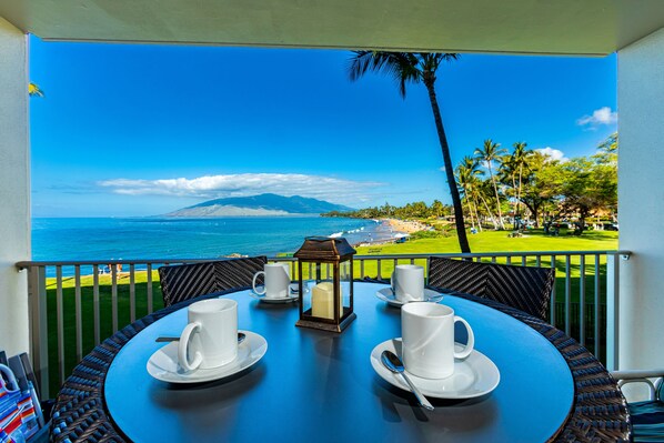 Outdoor dining - Royal Mauian 205 - Splendid Oceanview Retreat, Stroll to Dining and Shopping! (Kihei, Maui)