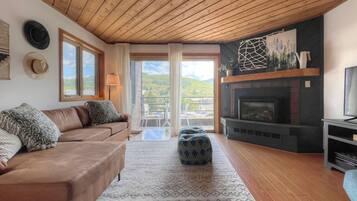 TV connectée, cheminée