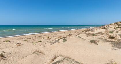 Appartement en bord de mer avec piscine et Wi-Fi, adapté aux animaux domestiques