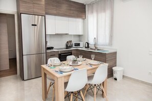 Private kitchen - Gorgeous Apartment in Athens GTD8280-02 (Athens)