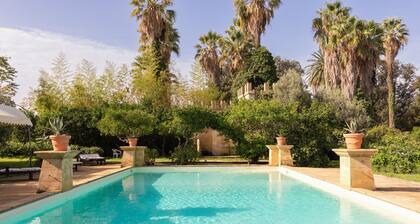 Appartement 'Tenuta Donna Vittoria - Piccola' avec vue sur les montagnes, piscine et Wi-Fi.