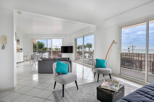 Front de mer, bel appartement pour 4 avec terrasse