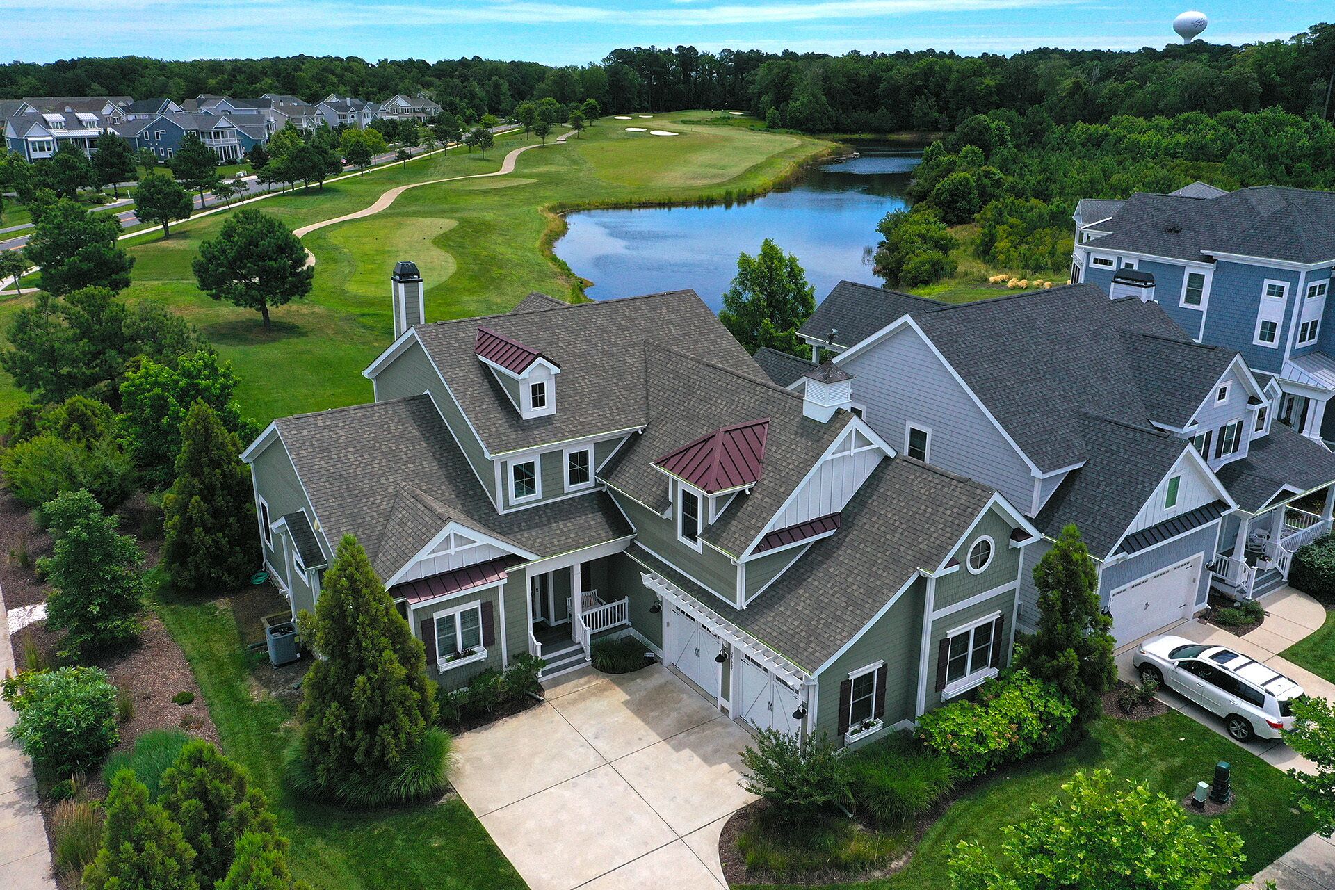 Beautiful Luxurious 4BD, 3.5 BA Home that sleeps 13 in the Bayside Golf & Resort Community! Amazing Pools, Fitness Centers, Tennis Courts, Walking trails, Freeman Stage with Music Performances!