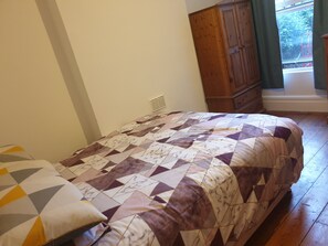 Apartment | 2 bedrooms, free WiFi, bed sheets - Stunning 2-bed Apartment in Weston-super-mare (Weston-super-Mare)