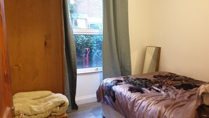 Unclassified image, 2 of 10, button - Stunning 2-bed Apartment in Weston-super-mare (Weston-super-Mare)