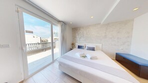 Penthouse 2 | Pimennysverhot, äänieristys, silitysrauta/-lauta, ilmainen Wi-Fi