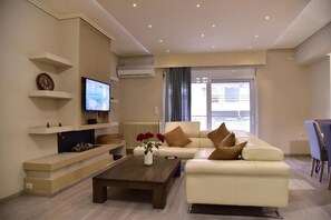 Living area - Piraeus Class Apt GTD8324 (Piraeus)