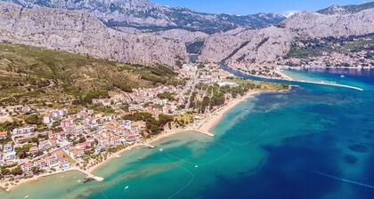 Villa Anita with private pool, gym, 6 bedrooms, sea view