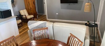 Modern and Stylish 3Bed 2Bath home Townsville