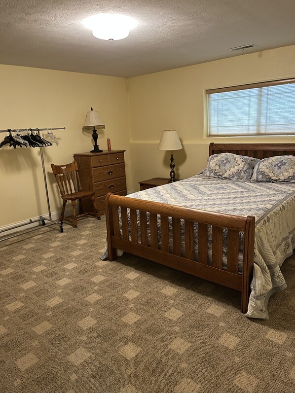 1 Schlafzimmer, Schreibtisch, WLAN