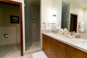 Bathroom - One Bedroom Townhouse with Hot Tub 1 Apartment Hotel by RedAwning (Park City)