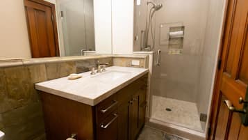 Suite, 1 Bedroom | Bathroom