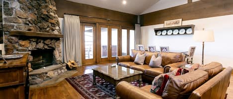 Suite, 2 habitaciones | Sala de estar