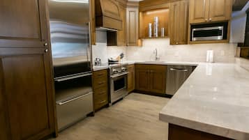 Studio | Private kitchen