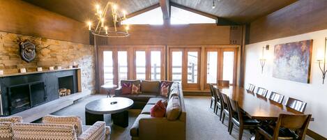 Suite, 2 Bedrooms | Living room