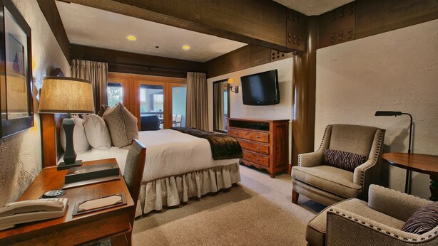 Room, 1 Bedroom - Deluxe King Room With Hot Tub Hotel Room by RedAwning (Park City)
