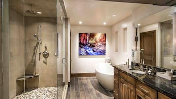 Suíte, 2 quartos | Banheiro