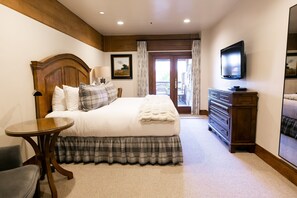 Suite, 4 Bedrooms | 4 bedrooms - Luxury Four Bedroom Suite with Three Hot Tubs 4 Apartment Hotel by RedAwning (Park City)